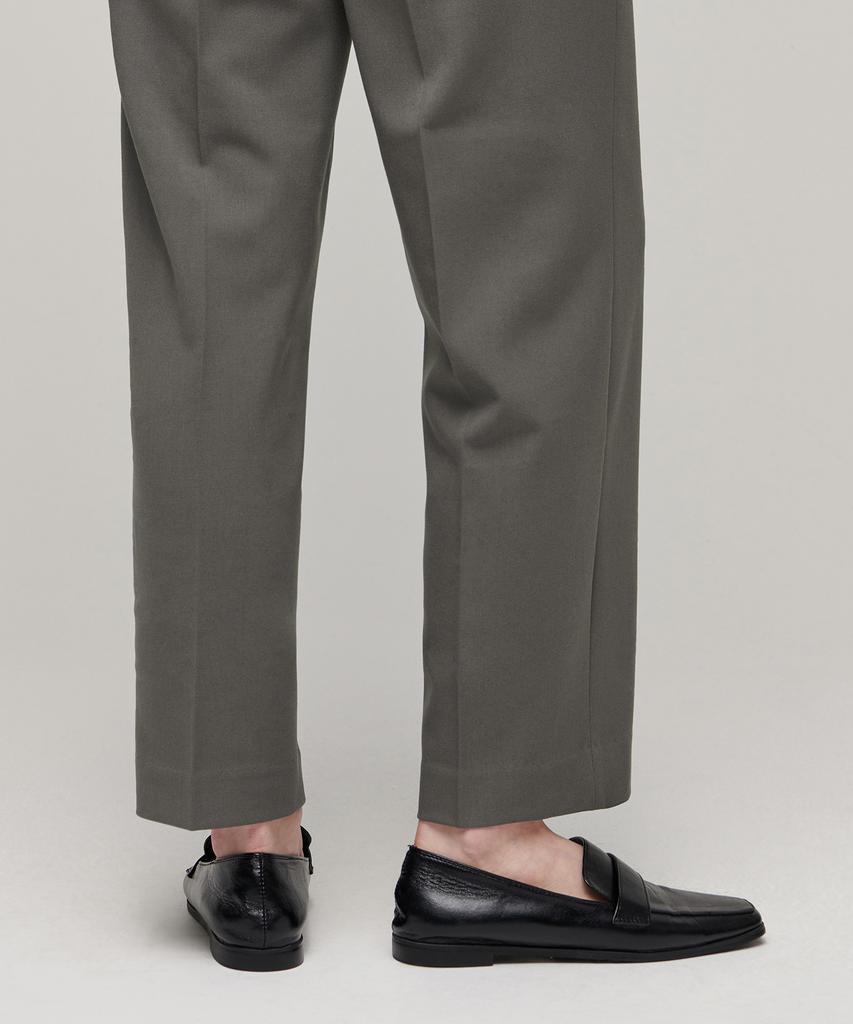MUSINSA STANDARD WOMAN Women'S Waistbandless Tapered Crop Slacks [Warm Gray]