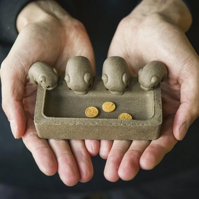 

[Чайные друзья] Четыре маленьких брата-поросенка, приносящие удачу