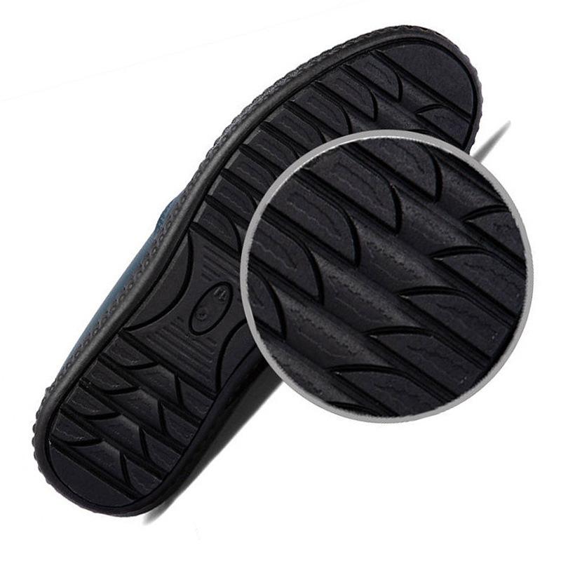 2025 New Autumn and Winter Men's Leather Shoes Soft-sided Leather Shoes Doudou Shoes British One-pedal Lazy Shoes Business Casual Shoes