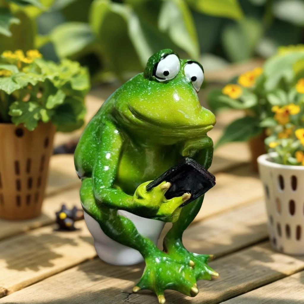 Resin Frog Statue Garden Decoration Animal Sculpture Frog On Toilet Figurine Decorative Sculpture for Bedroom Patio Garden