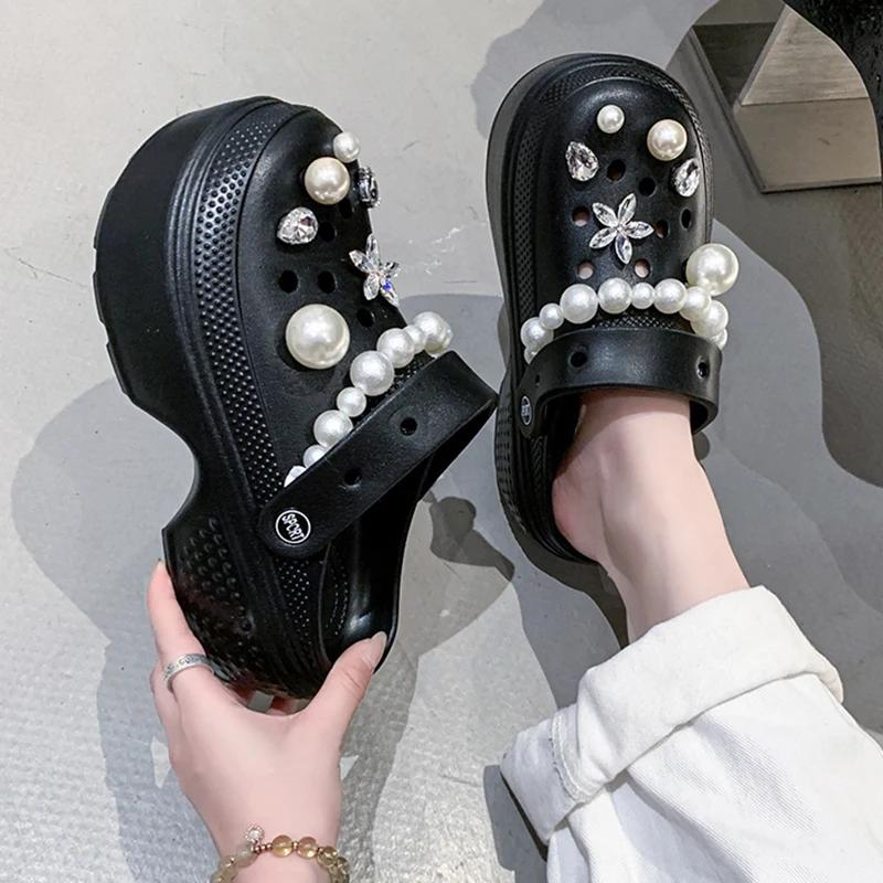 Fashion Diy Pearls Rhinestone Platform Garden Shoes Women Fashion Pearl Chain Thick Bottom Clogs Sandals Woman Non Slip Summer Sandles