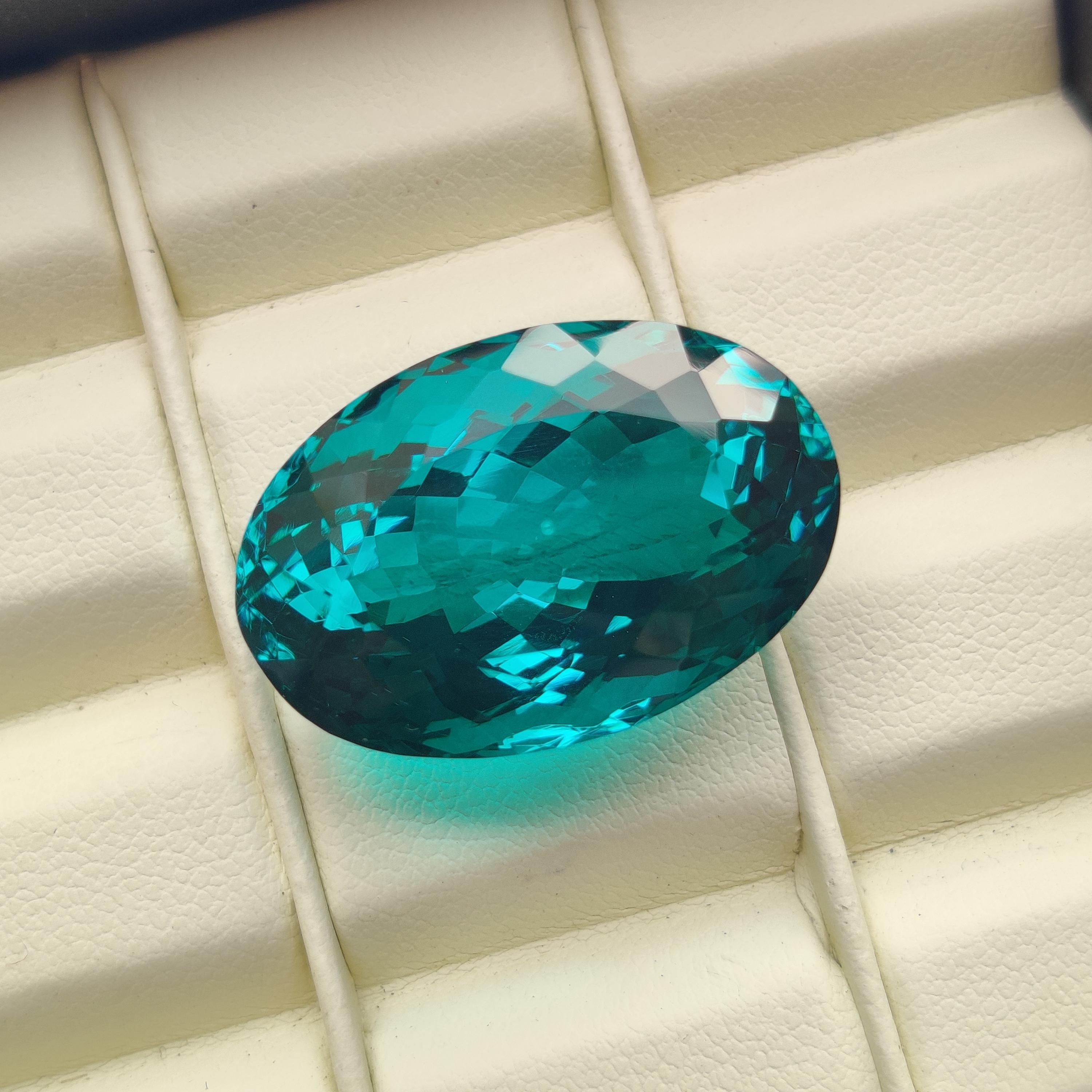 

Размер 25x16x14 мм, Натуральный камень из натурального стекла овальной огранки, Граненый рассыпной камень, 33,50 карата. 33.50 Carat, 25x16x14 MM