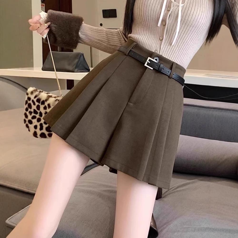 Women's Woolen High-Waisted Wide-Leg Shorts, Autumn/Winter 2024, Slimming A-Line, Thickened Casual Bootcut Pants