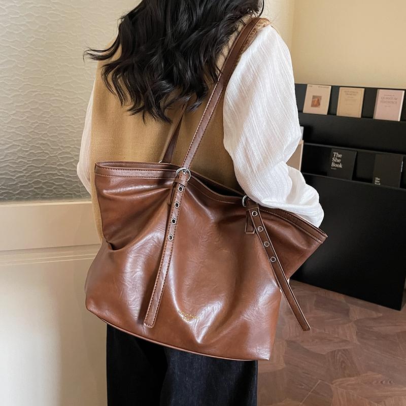 Leather Tote Bag with Adjustable Straps Large Capacity Everyday Fashion Shoulder Bag