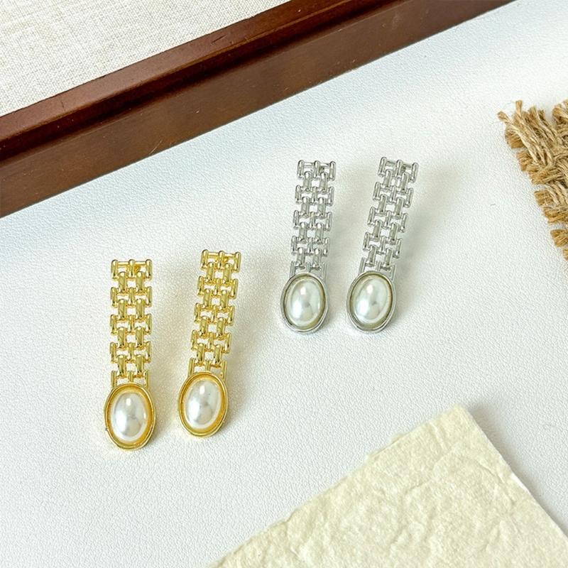Stylish Pearls Earrings Eye Catching Earrings Alloy Texture Comfortable Pearls Earrings for Daily Wear and Parties
