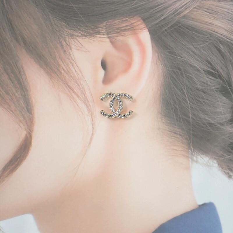 CHANEL  Pierce gold metal Women