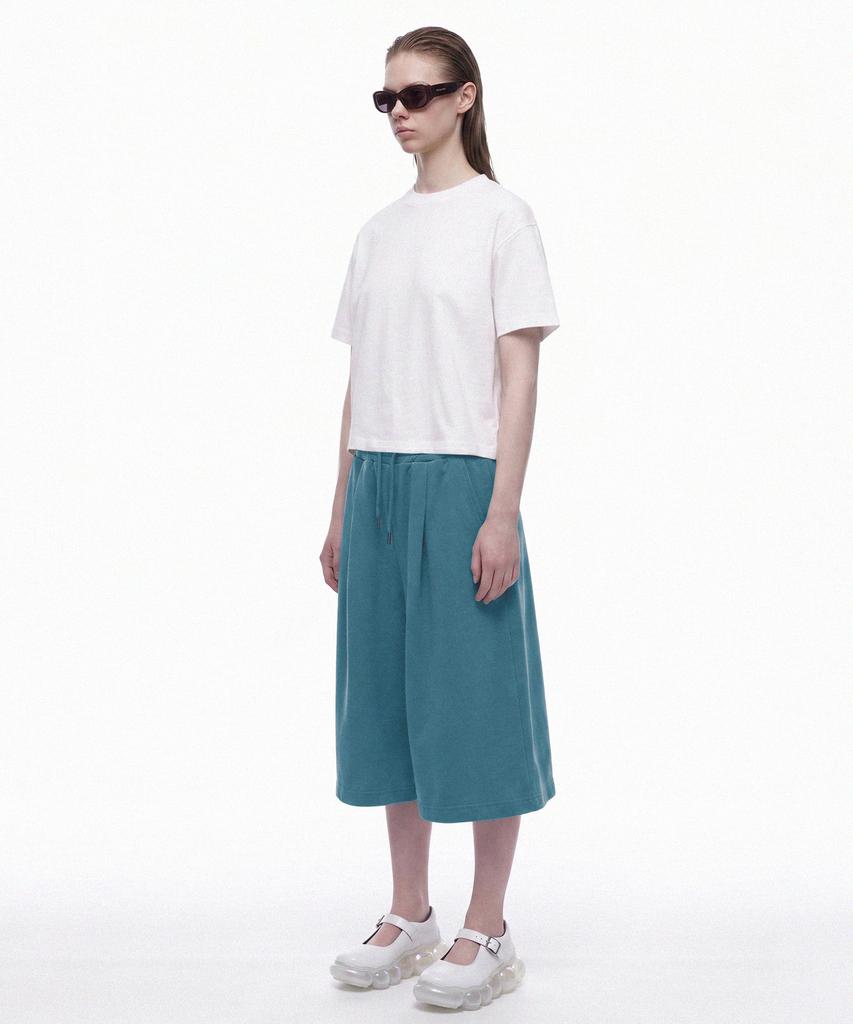 PRINOAR Single Pleated Bermuda Shorts - Peacock Green