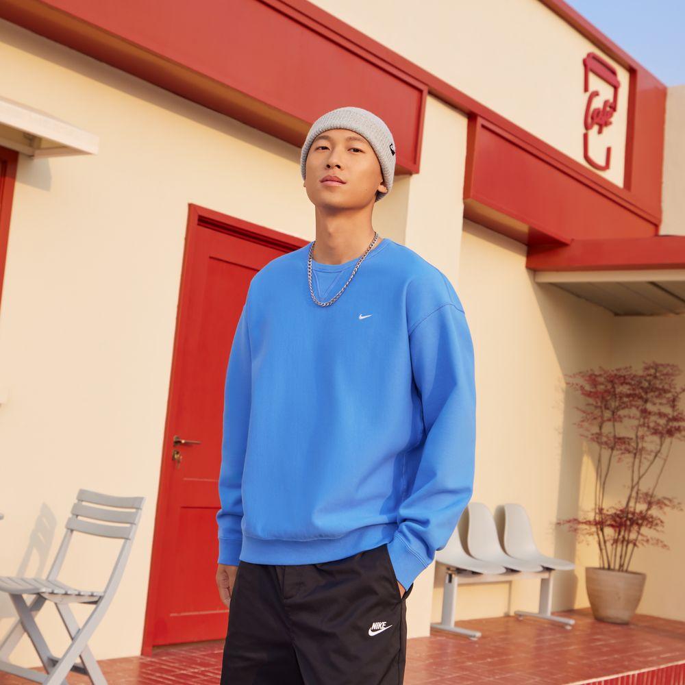 Nike Sweatshirts Men s Blue Crew Neck Moderate S