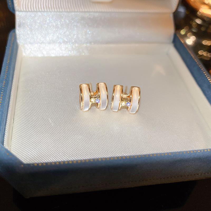 Zircon letter fritillary stud earrings Korean ins temperament cold wind earrings simple earrings women