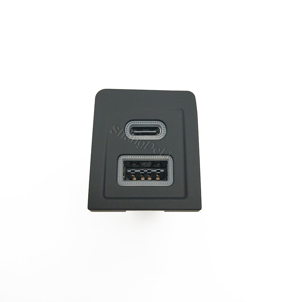Car Charger Phone Charge USB Port Charger PD QC3.0 Car Charger Outlet Adapter Fit For Volkswagen Multivan T5 2003-2009