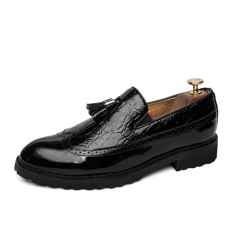 Fashion Leather Loafers Men Shoes Brogue Business Dress Shoes Fashion Platform Shoes Casual Shoes Men Driving Shoes Moccasin