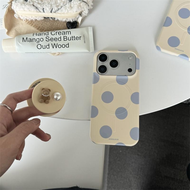 Soft Beige Gray Polka Dot For MagSafe Case With 3D Teddy Bear Pearl Pop Socket For iPhone 15 16 17 Pro Max INS Kawaii Shockproof