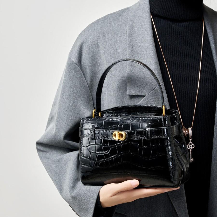 Leather Handbag Crocodile Texture Commuter Shoulder Women's Bag Lock Small Square Bag