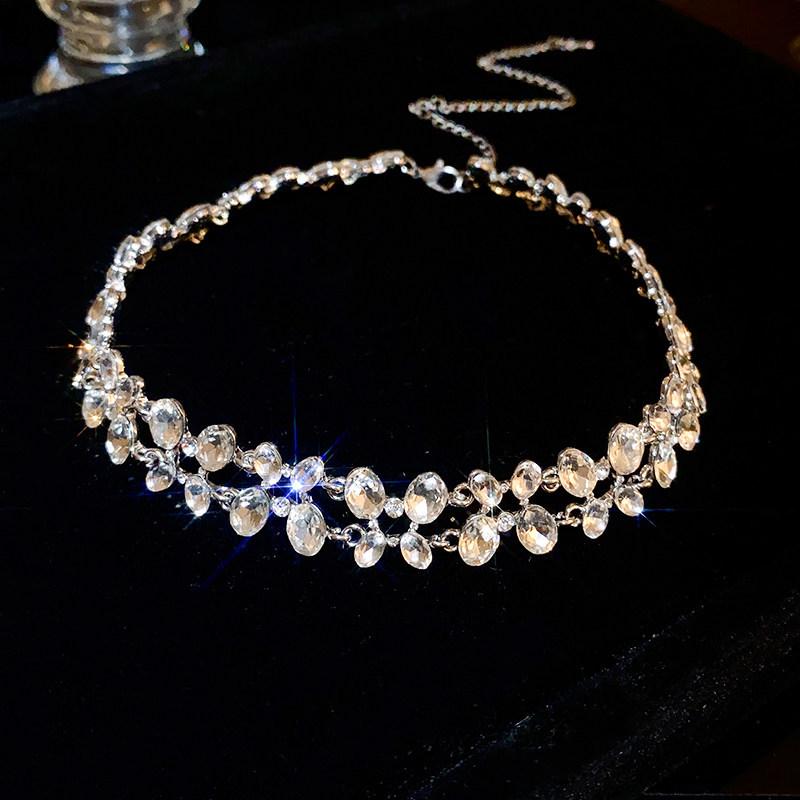 Collana Doppia Strato Ovale con Strass Stile Coreano - Raffinata e Versatile Catena per la Clavicola per Donne