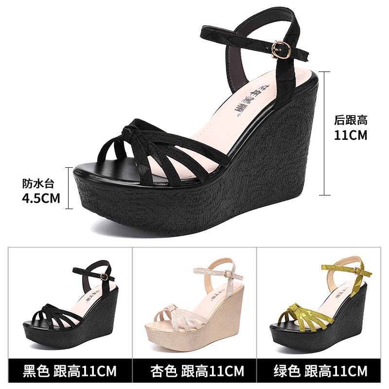 Fashion Small Size 32-43 Fashion Soft Leather Sandals Women's High Heels Shoes Summer 2025 Thick Platform Ladies Wedges Sandals Office