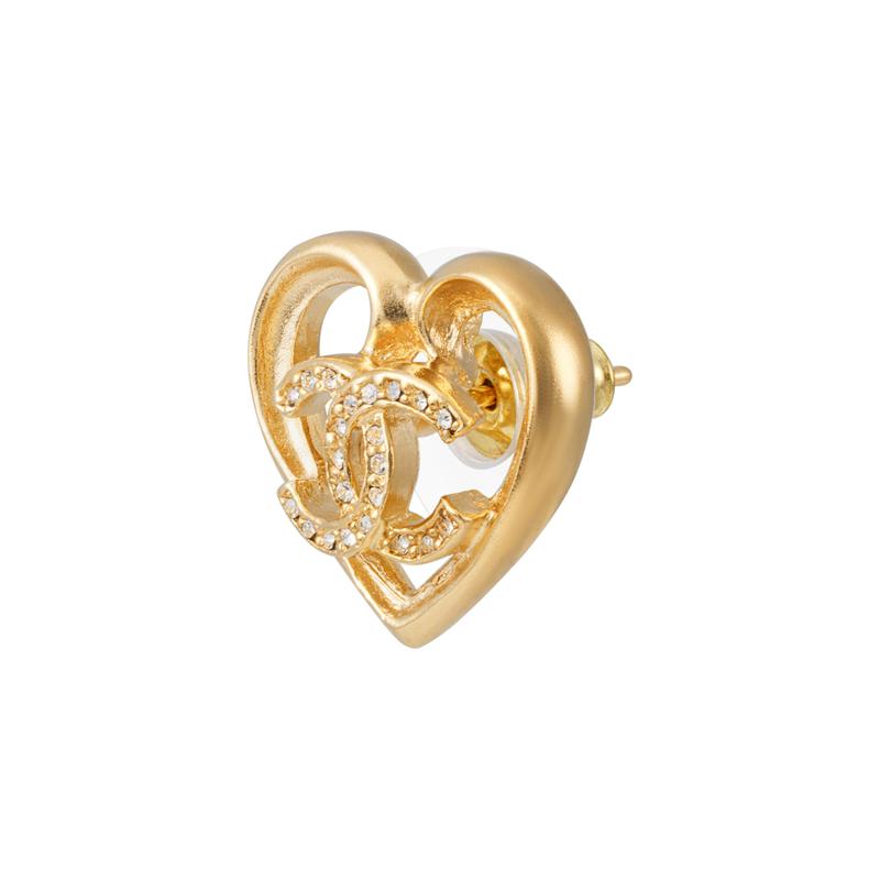 CHANEL [23 early spring new products] simple casual hollow love metal earrings for women
