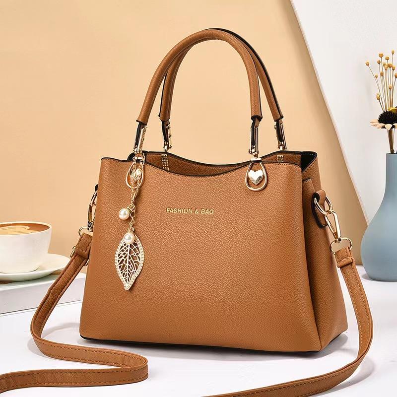 Women's bag new atmospheric texture handbag mother bag simple shoulder bag 2025s