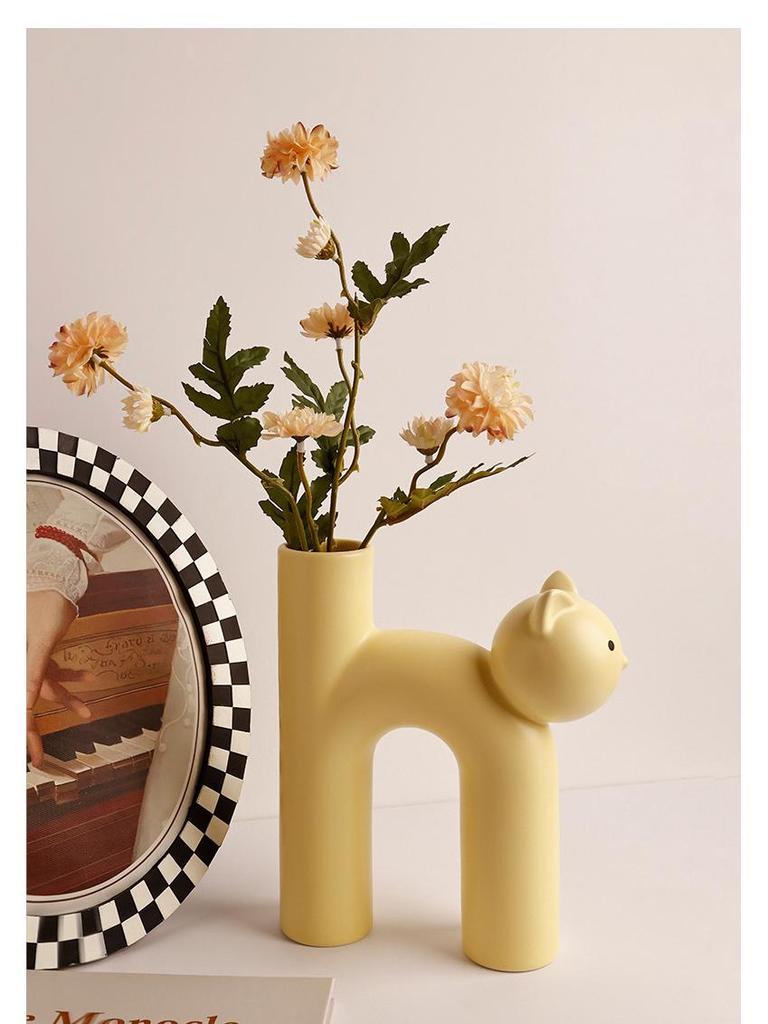 Nordic Cat Flower Vase Ornament - Cute Cream Style Decoration for Floral Arrangements