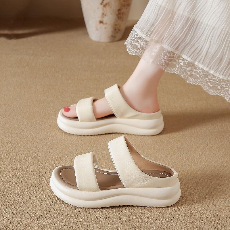 Platform Slippers Women's Summer Outer Wear 2025 New High-end Shit-stepping Fashion Non-slip One-word Sandals Casual Sandals