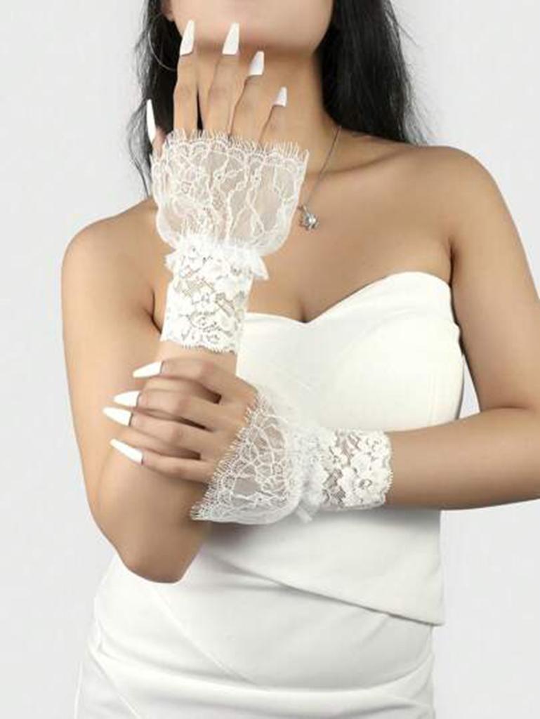 Romantic Wrist Detachable Short Fake Lace Fabric Sleeves Sweater Shirt Elastic Eyelash Horn Cuff Hollow Out Decorative Wristband