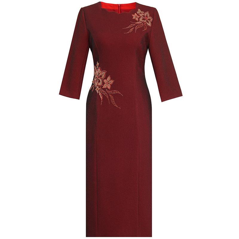 Xi Popo Qipao 2024 Elegant Wedding Dress for Middle-Aged Women - High-End, Versatile Attire for Banquets and Occasions.