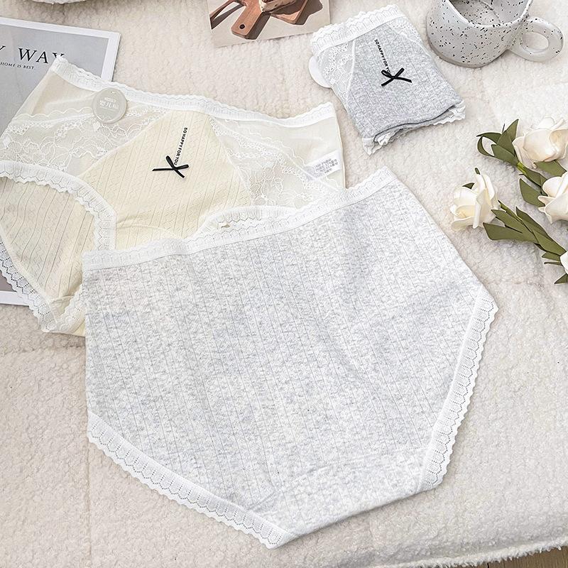 Girls Spring and Summer Simple Cotton Skin-friendly Breathable Waist Triangle Briefs