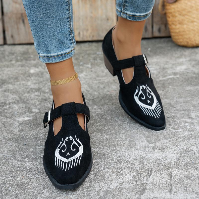 Large Size Pointed Single Shoes Autumn New European and American Light Mouth Thick Heel Embroidered Single Shoes