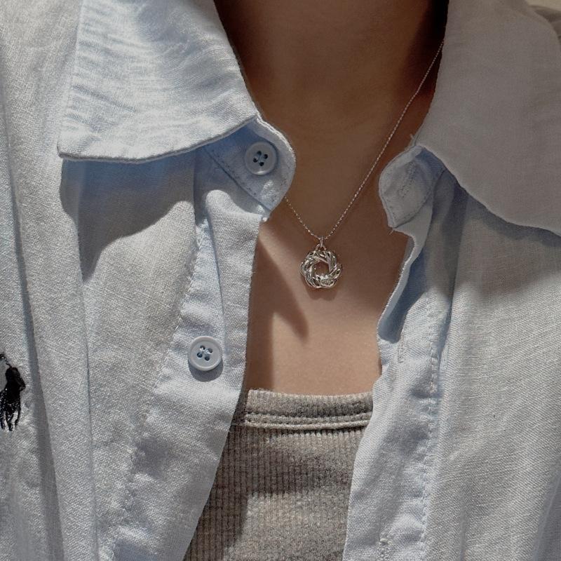 S925 Sterling Silver Niche Design Croissant Simple Necklace Wind Blogger Collarbone Chain