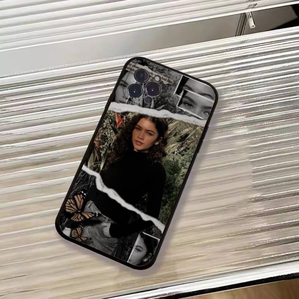 Z-Zendaya Hot Actress Phone Case For iPhone 17, 16,15,14,13,12,11 Plus,Pro Max, Others Soft Black Cover