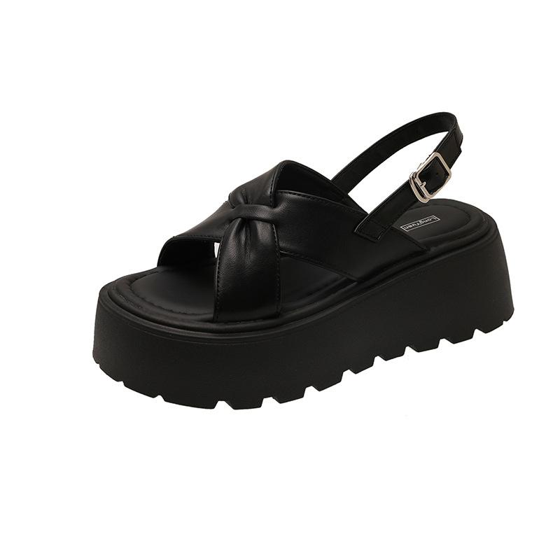 Silver slippers women's summer outer wear 2025 new trendy retro small man thick bottom heightening Korean cool slippers