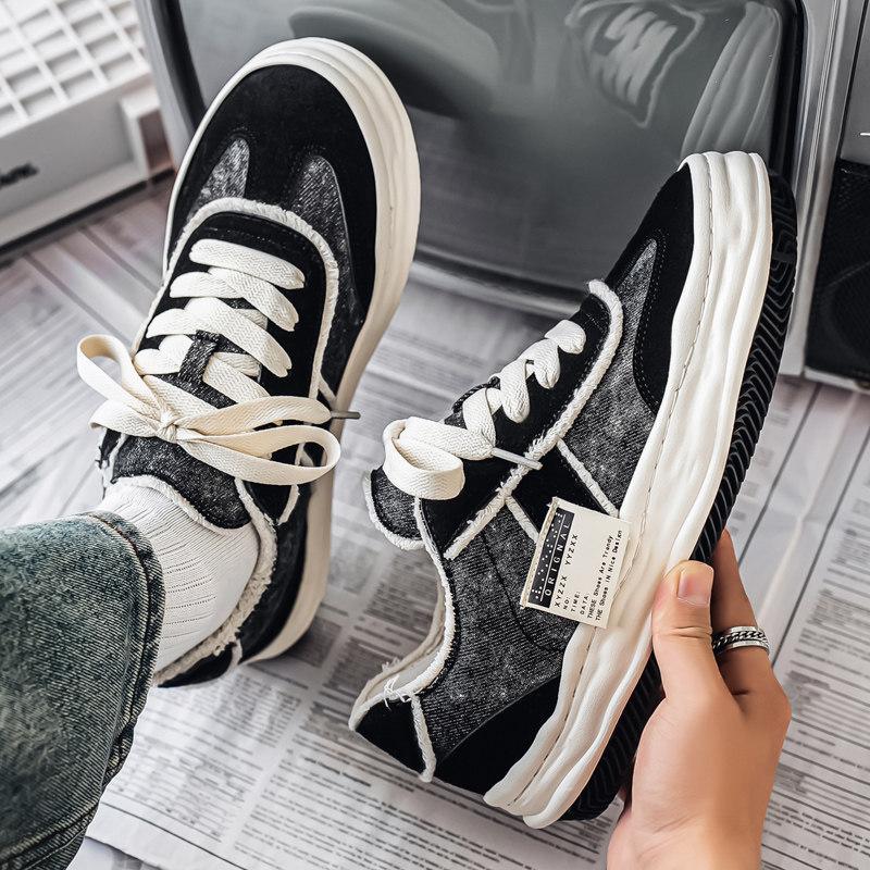 Shoes new spring breathable senior sense youth casual board shoes thick sole heightening sports shoes