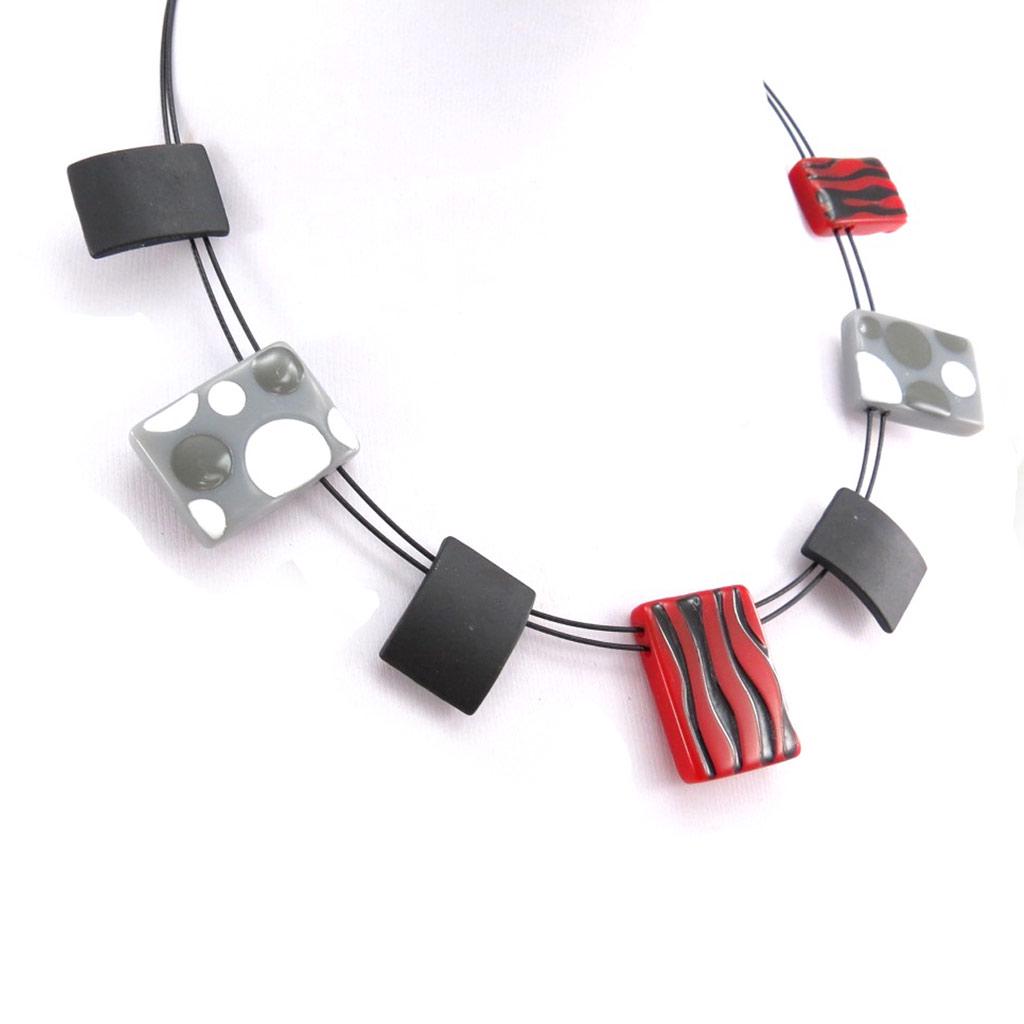 NOA [K0159] - Designer Necklace 'Coloring' Red Black