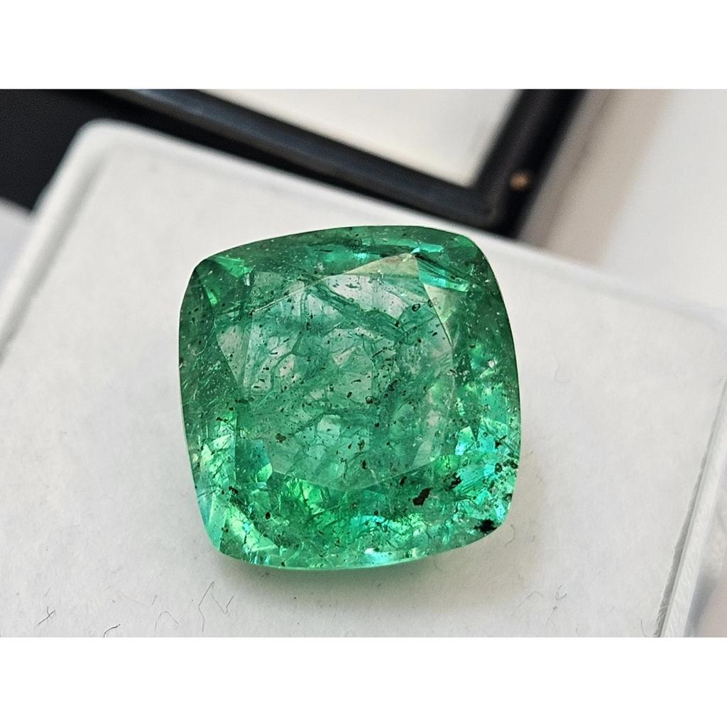 Fabulous Emerald Green Colombian 7 Ct Cushion Cut Certified Loose Gemstone