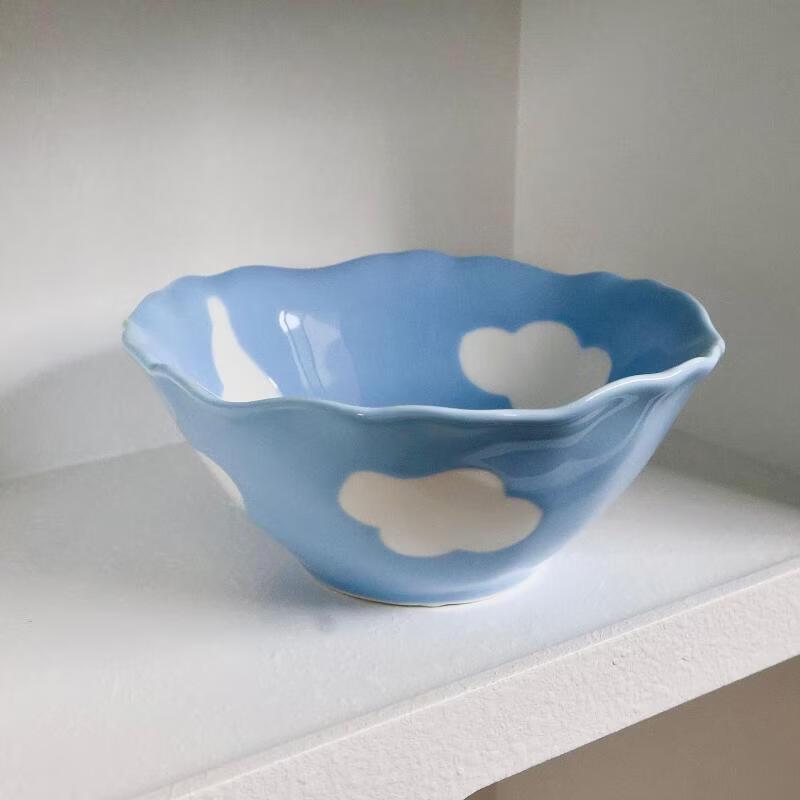 

Ru Han Retro Hand-Painted Tulip Bear Dumpling Plate