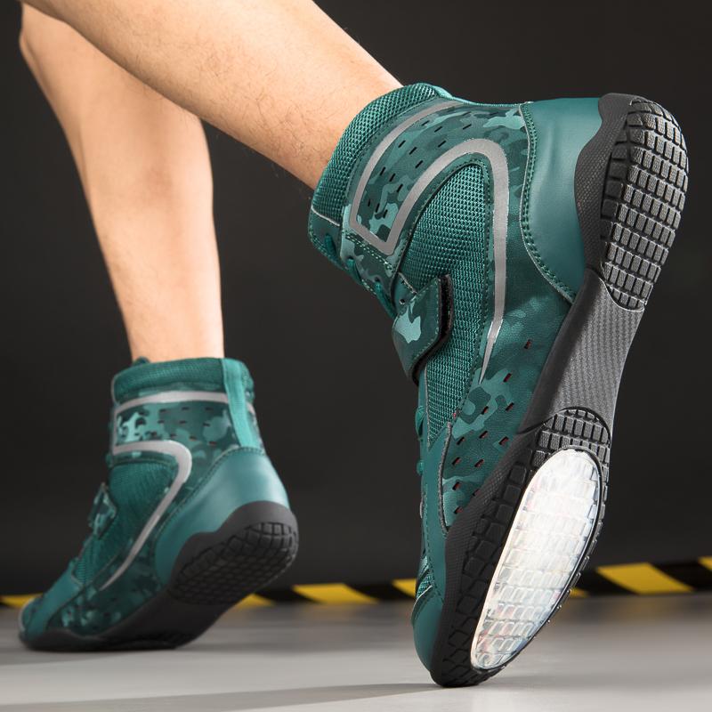 Unisex Boxing Boots High-top Leather Breathable Lightweight Fan Boxing Boots Combat Training Shoe Motorcycle Boots Youth Boxing Shoes