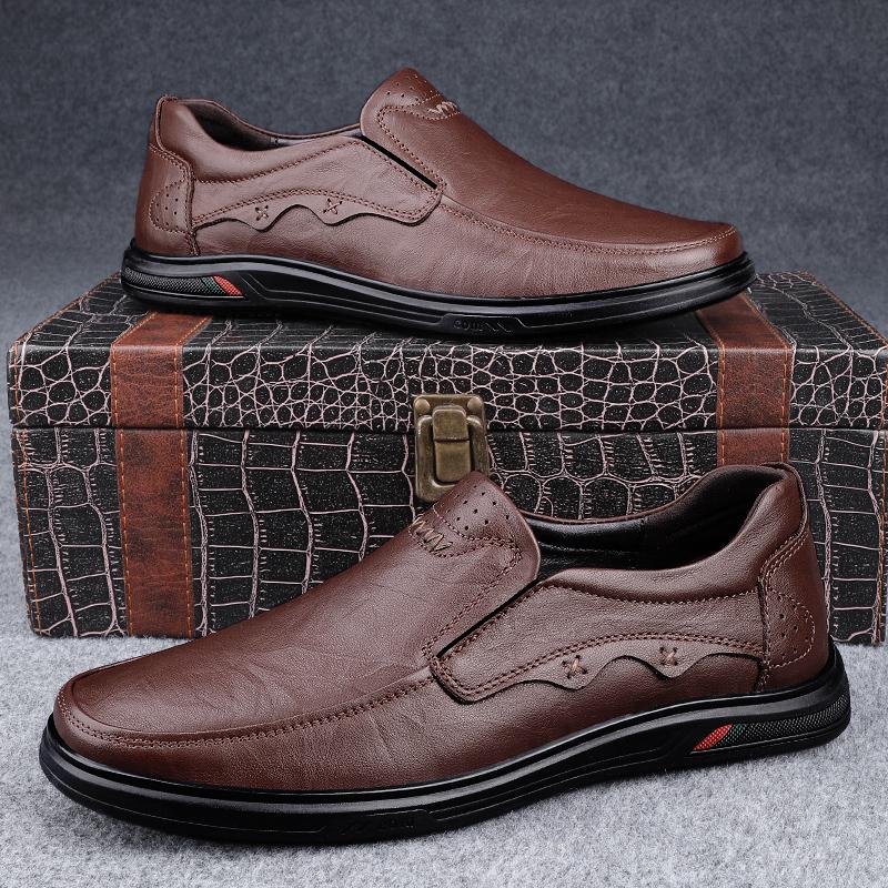 Fashion Genuine Leather Men Boat Shoes Breathable Male Business Loafers Classic Slip on Flats Casual Footwear New Antiskid Driving Shoes