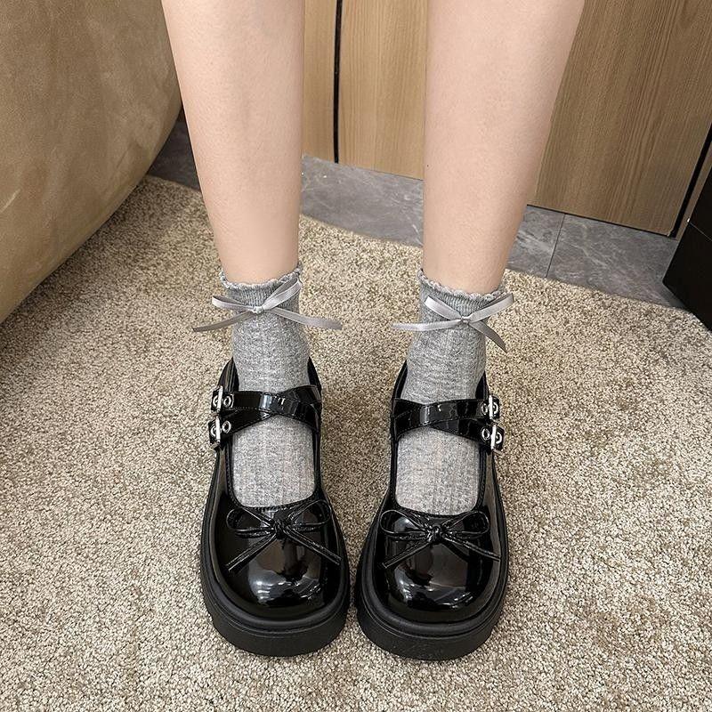 Small leather shoes women's winter 2025 new thick-soled one-word Mary Jane bow with skirt retro Japanese jk single shoes
