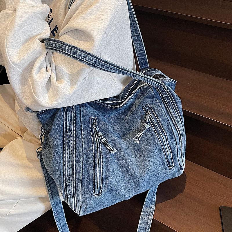 2025 new Japanese leisure students class large-capacity shoulder bag fashionable versatile solid color denim messenger bag