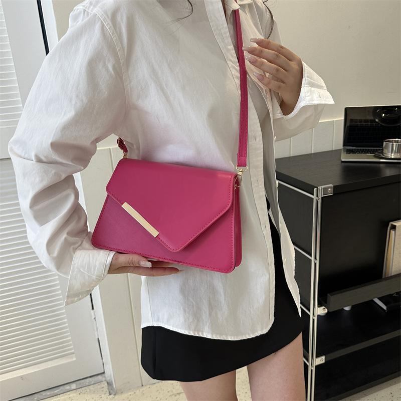 Solid Color New 2025 Autumn and Winter New Retro Simple Fashion Casual Contrasting Color Single Shoulder Oblique Span Small Square Bag