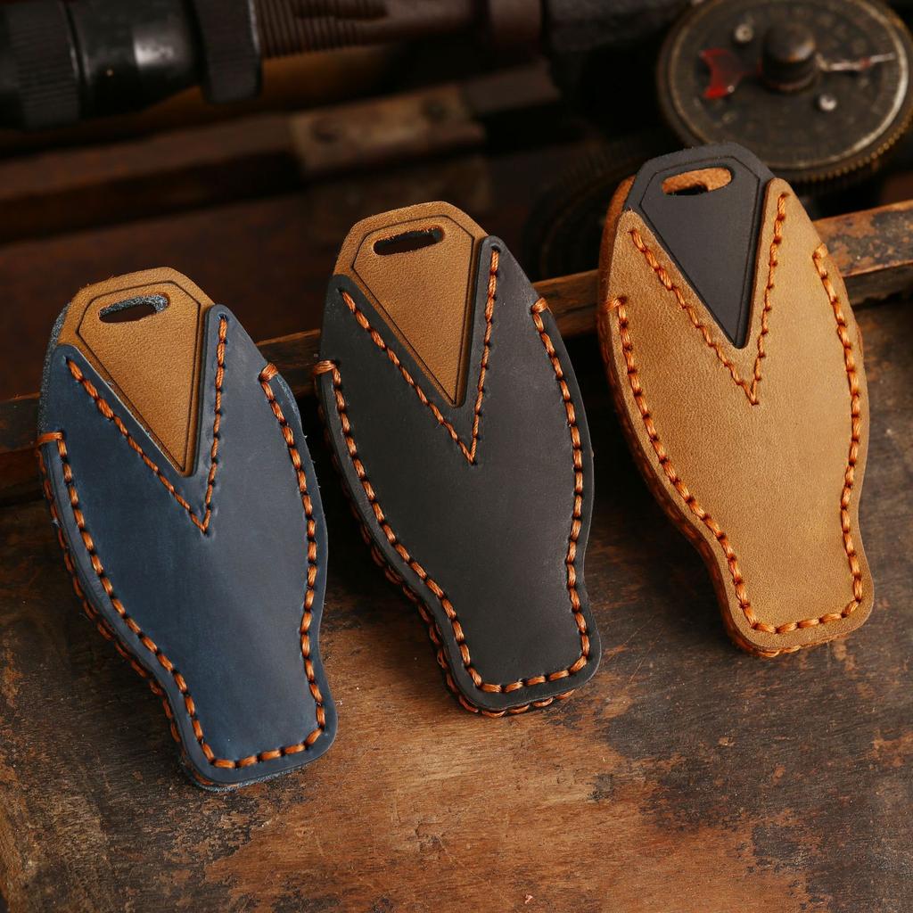 Suitable for Mercedes-Benz GLK Key Cover E-class C-class R350 Old GL High-grade E-class GLC Case Leather Protective Case Buckle
