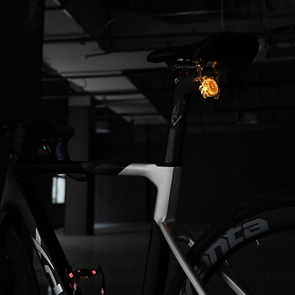 Lobster/Crab Shape LED Bike Rear Light Waterproof Bike Safety Warning Light Outdoor Enthusiasts