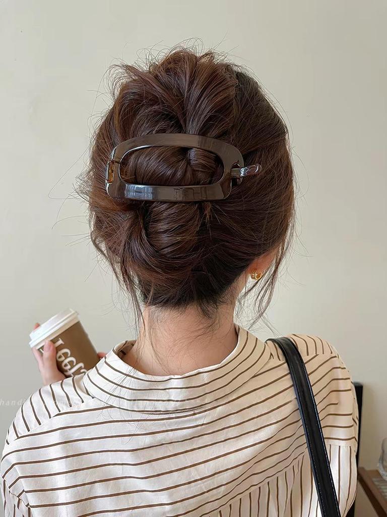 2025 Elegant Pearl Claw Clip - Medium Size, Spring/Summer Women's High-End Hairpin