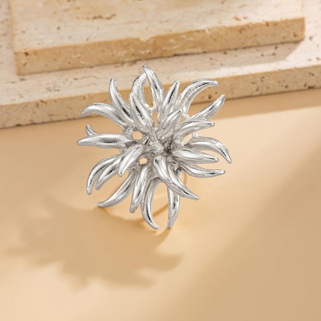 Exaggerated Metal Firework Flower Shaped Brooches Rings for Women Personality Minimalist Unique Party Jewelry