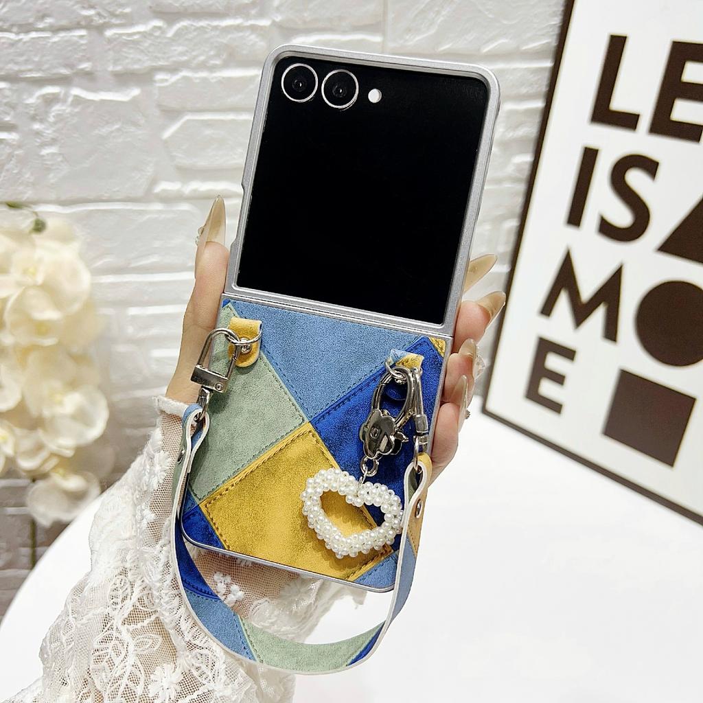 For Samsung Galaxy Z Flip7 5G Case Retro Rhombus PU+PC Phone Cover with Love Pendant and Strap