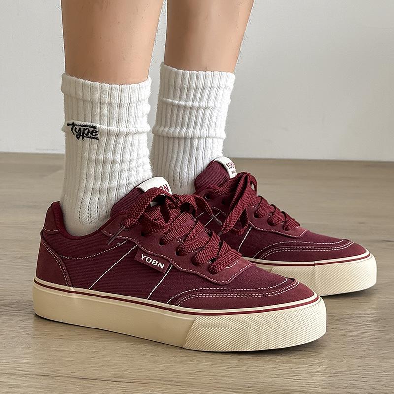 Men Board Shoes 2026 Comfortable Flat Casual Canvas Shoes Lightweight Wear-resistant Men Student Trend Sneakers Hombre