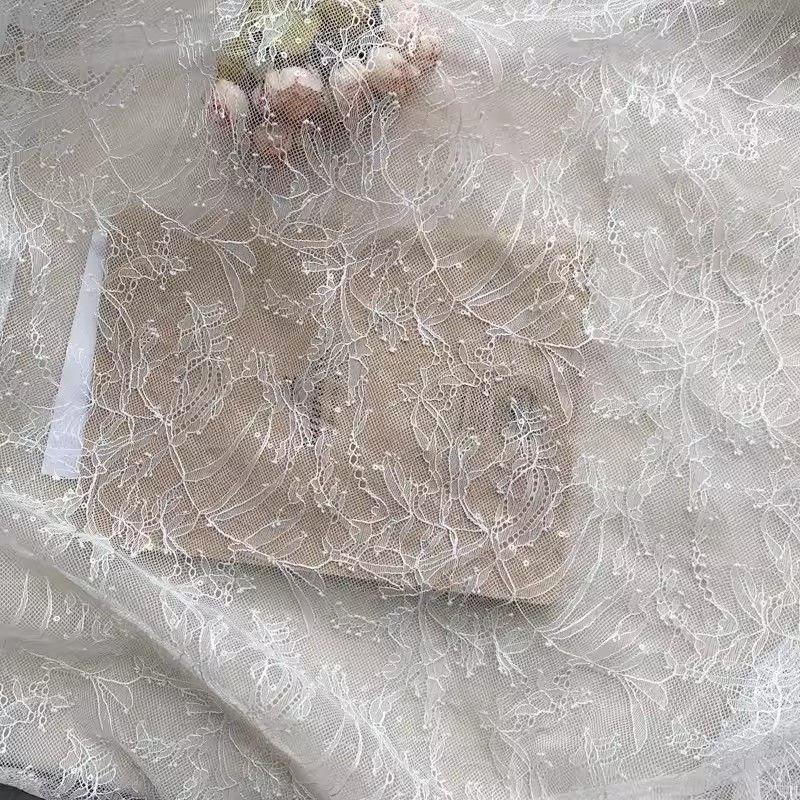 

Lace with small sequins lightweight fabric suitable for wedding dresses formal gowns and fabric for handmade DIY clothing 1M&1.5M белый