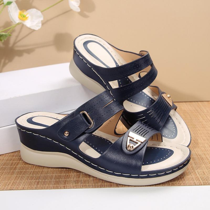 Thick-soled slippers women's new wedge heel belt buckle decoration large size fish mouth one-word slippers