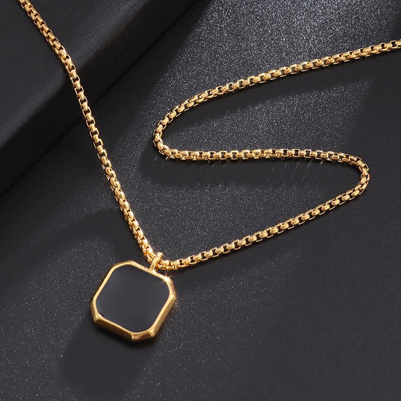 Trendy Color Square Black Clavicle Chain Light Luxury Women's Pendant Necklace