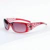 Fashion New Y2K Ladies Pattern Relief Square Small Frame Sunglasses Retro Style Elegant Summer Vacation Beach Glasses