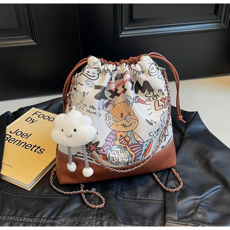 New Beautiful Niche Armpit Bag Large Capacity Foreign Style Bag Women's Fashion Trend Cute Shoulder Bag